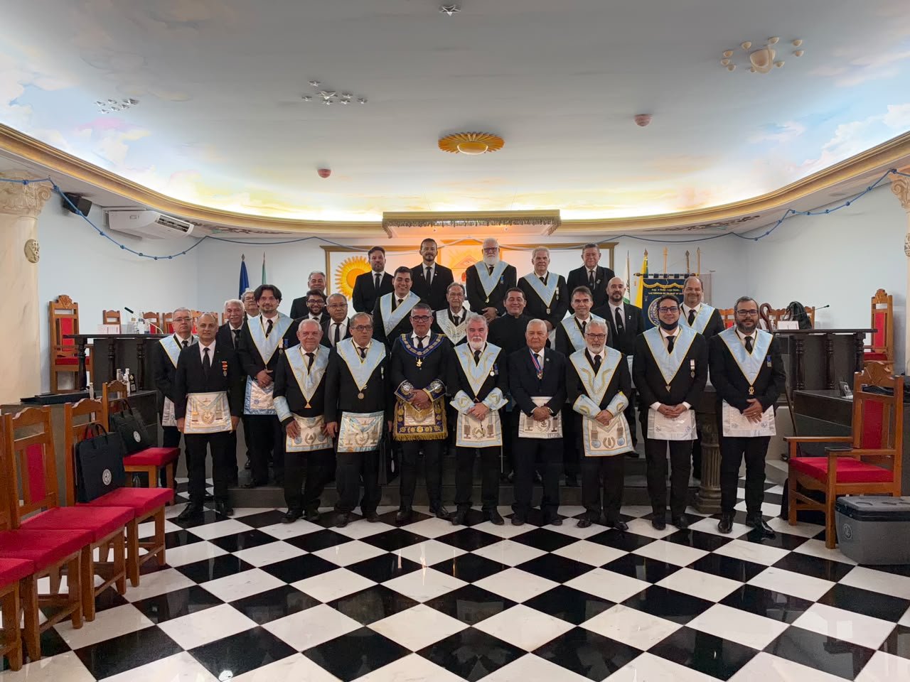 Luz Pioneira de Palmas recebe Diploma de Mérito Maçônico